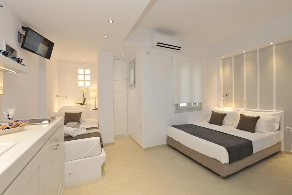 Romantica Suites Naousa Room photo