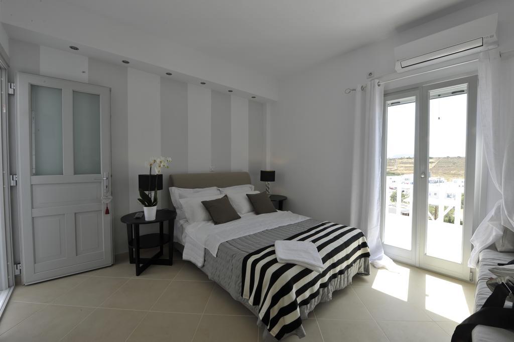 Romantica Suites Naousa Room photo