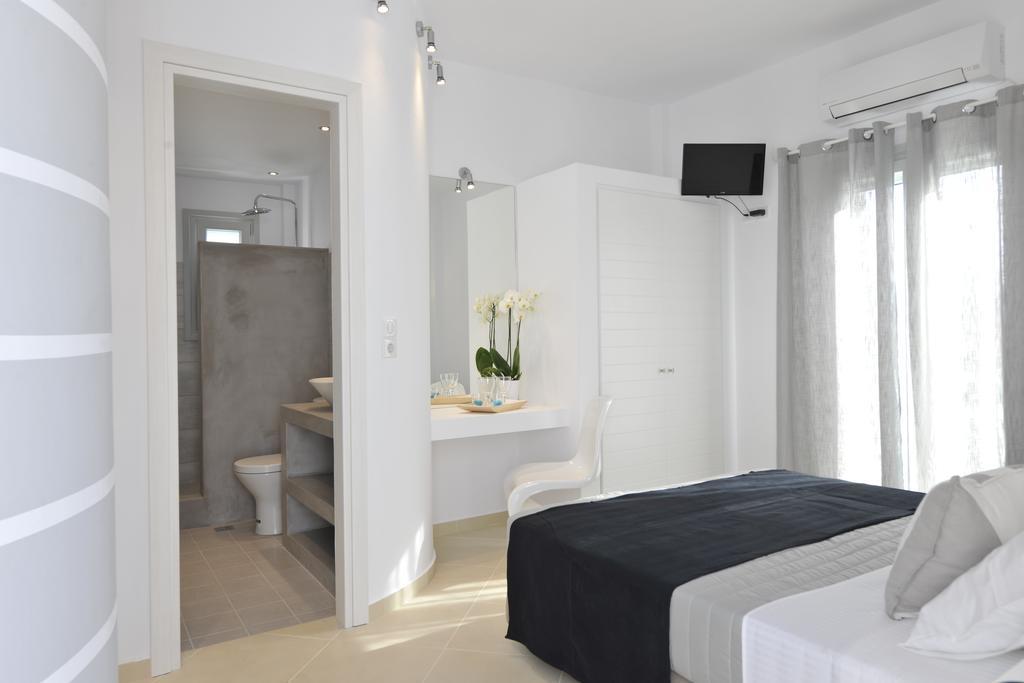 Romantica Suites Naousa Room photo