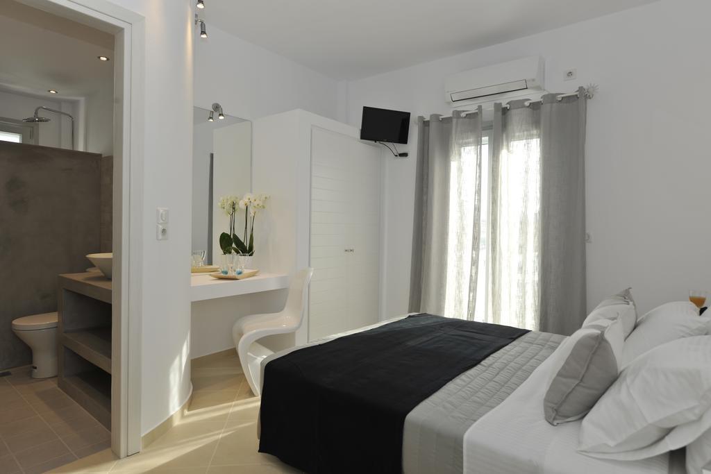 Romantica Suites Naousa Room photo